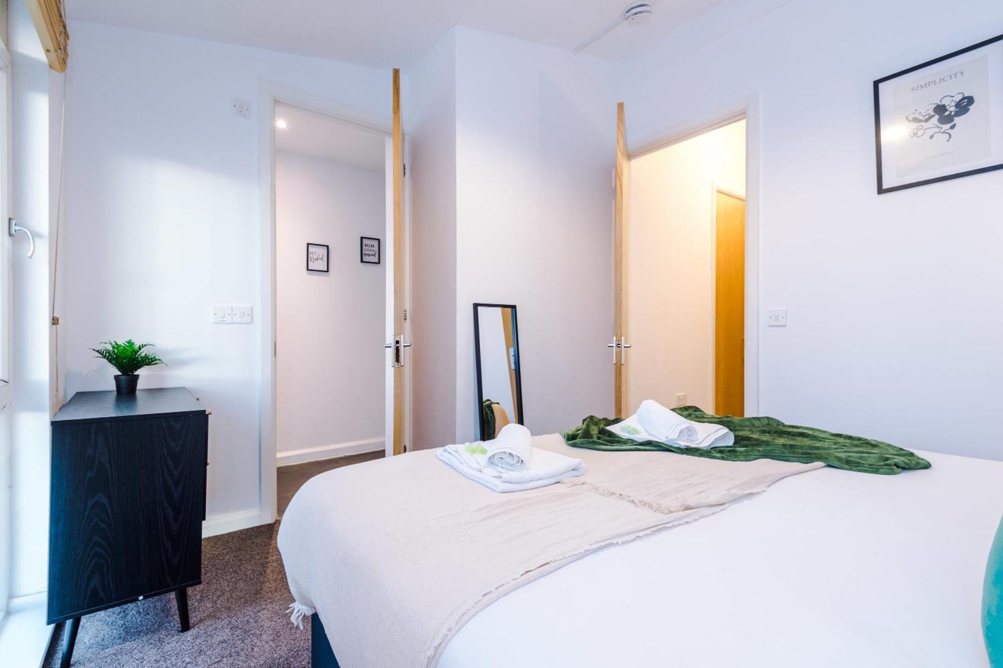 Willa Rest&Recharge At A Spacious Townhouse By The Etihad Manchester Zewnętrze zdjęcie